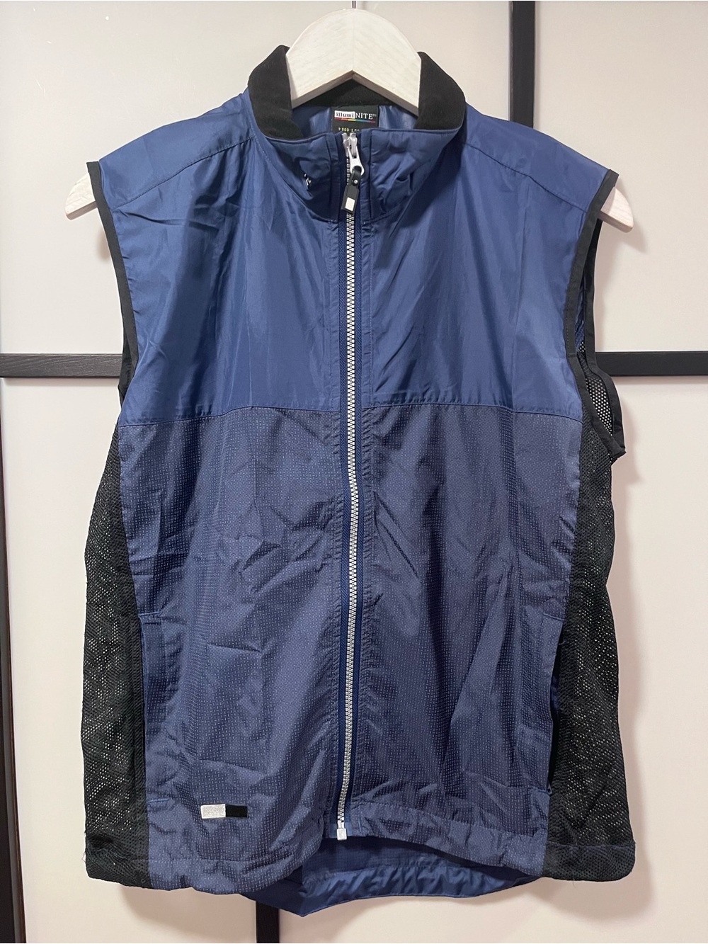 illumiNITE Reflective Running Cycling Vest Blue Black Mesh Medium